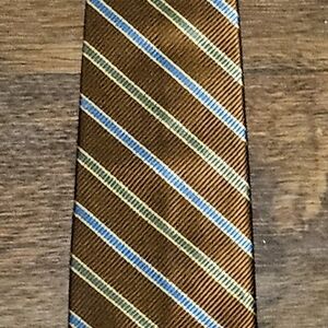 NWT JOS. A. BANK mens 100% silk tie SIZE 59x3.5 COLOR GOLD